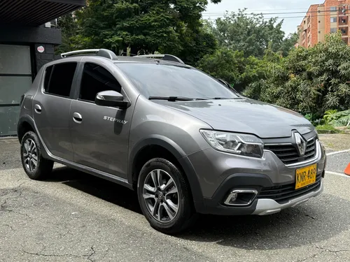 Renault Stepway 1.6 Intense Automática