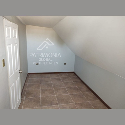 Casa En Arriendo De 5 Dorm. En Maipú