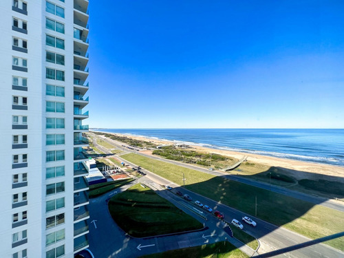 Imagen 2 de 27 de Apartamento En Venta De 3 Dormitorios En Playa Brava (ref: Lij-18)