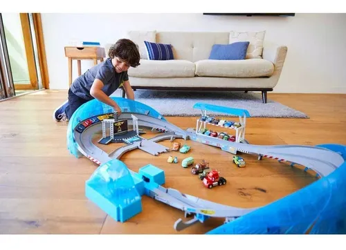 Super Pista Disney Cars Ultimate Florida Con Rayo Mcqueen