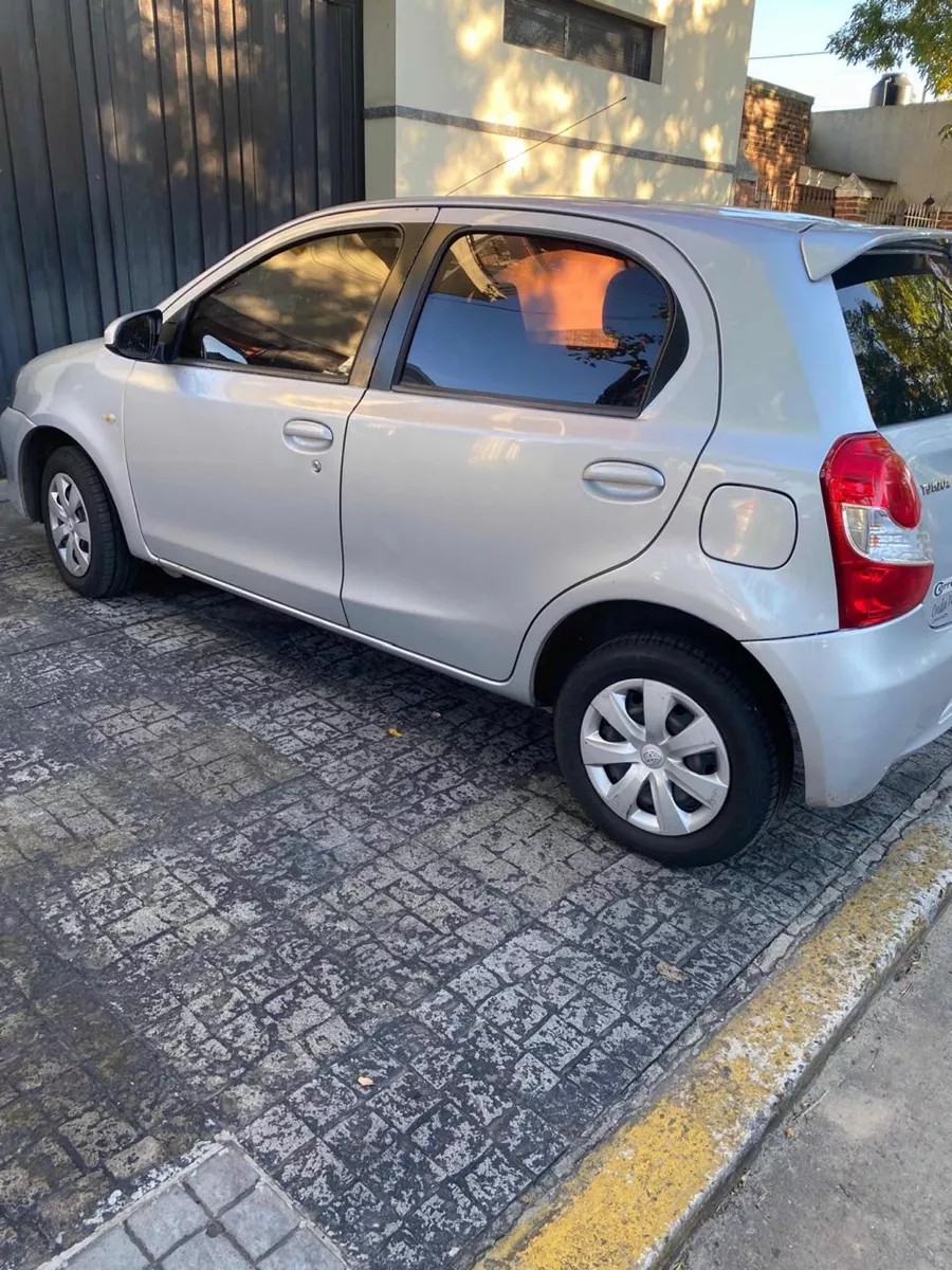 Toyota Etios 1.5 Xs