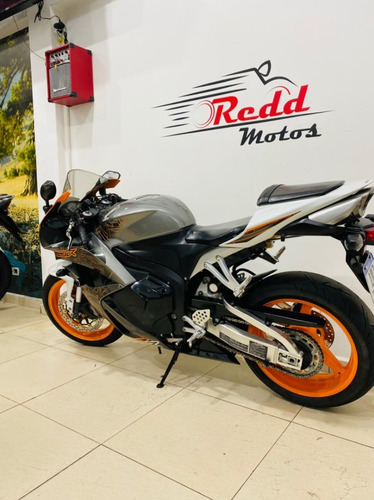Imagem 7 de 12 de Honda Cbr 600 Rr