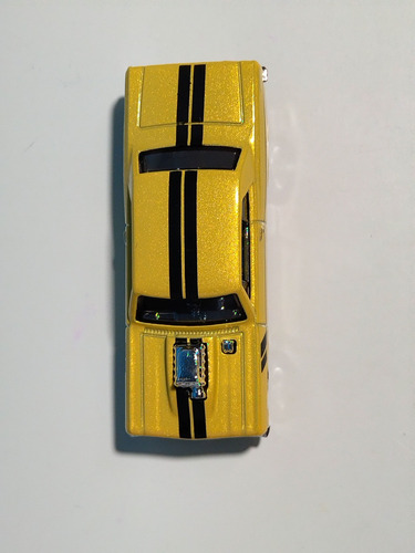 Hot Wheels Chevelle 64 Ss Tm Gm - Mattel 2011 Amarillo (Usado)