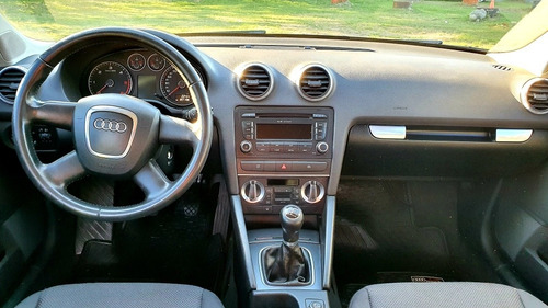 Audi A3 Sportback 2009 2.0 I Mt 140cv
