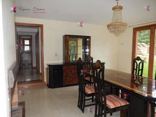 Casa En Venta En La Zona De Lugano- Ref: 9724