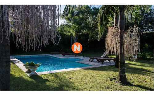 Casa En Venta, Mansa, Punta Del Este, 4 Dormitorios.- Ref: 209481