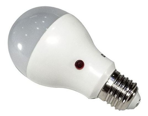 Imagen 2 de 3 de Lampara Led 12w C Fotocelula E27 Luz Fria Enciende Sola
