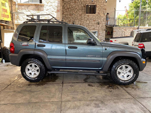 Jeep Liberty Sport 4x4 At 2002