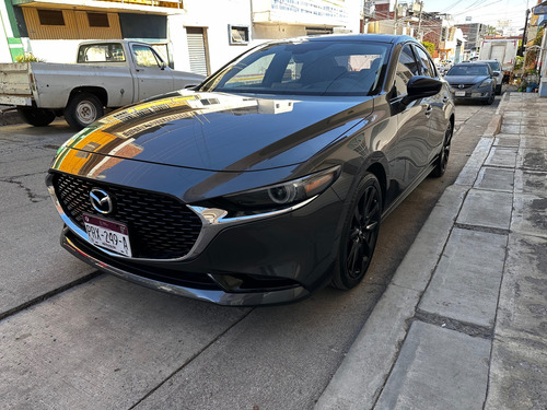 Mazda 3 Versión Signature (la Más Equipada Con Turbo)