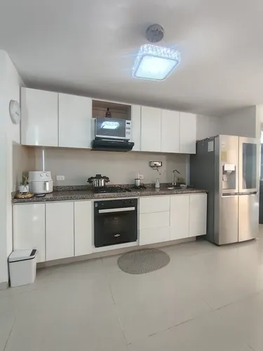Casa En Venta En Lomitas. Cod V30740