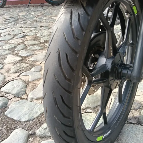 Discover Str 125