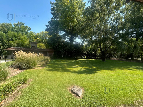 Casa En Golf Club Argentino - Alquiler Anual Con Muebles - Urdapílleta Propiedades