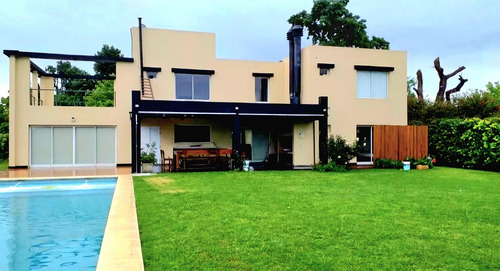 Casa En Alquiler, Barrio Haras Santa Maria. Escobar