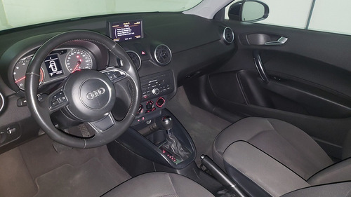 Imagem 6 de 9 de Audi A1 - 2011