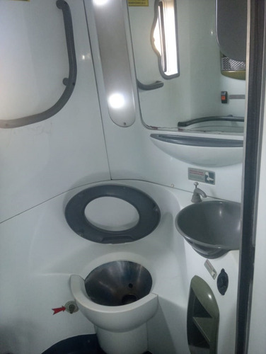 Imagem 11 de 15 de Ônibus Marcopolo Paradiso 1350 G6 Leito Turismo Impecável