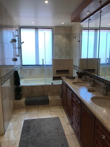 Imagen 6 de 19 de Se Vende/alq Ph 430m2 5h+s/5b+s/4p Los Samanes