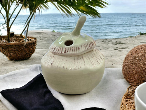 Copo Formato Coco Em Cerâmica Para Drink Agua De Coco 2un. Cor Verde-claro