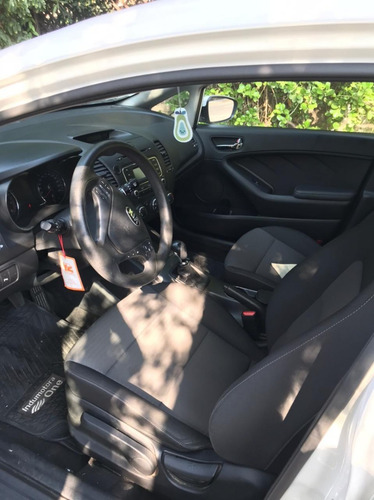 Kia Cerato 5 1.6 Ex Ac Dab Mt 5p 2017