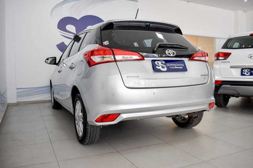 Imagem 13 de 15 de Toyota Yaris Hatch Xl 1.3 Aut
