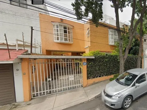 Casa En Venta A Precio Remate Mv