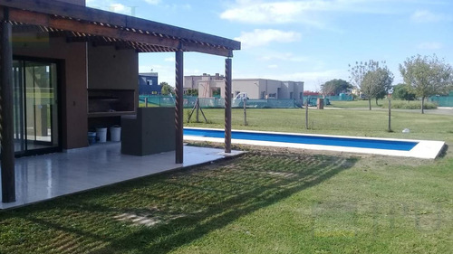 Casa - El Canton