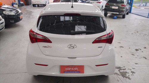 Imagem 4 de 8 de Hyundai Hb20 2014 1.0 Comfort Plus Flex 5p