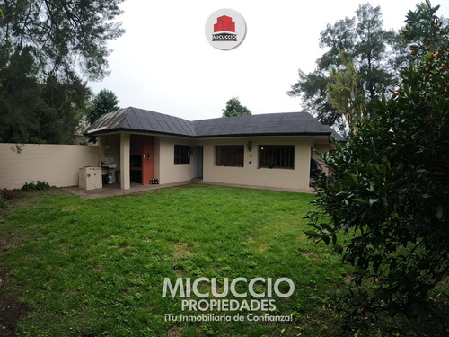 Casa En Venta, Las Casuarinas Esq. Sarmiento, Parque Belén, Belén De Escobar. Apta Credito