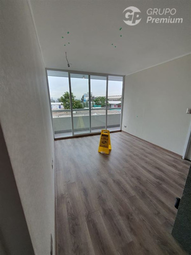 Departamento En Venta De 2 Dorm. 2b Con Bodega En La Florida