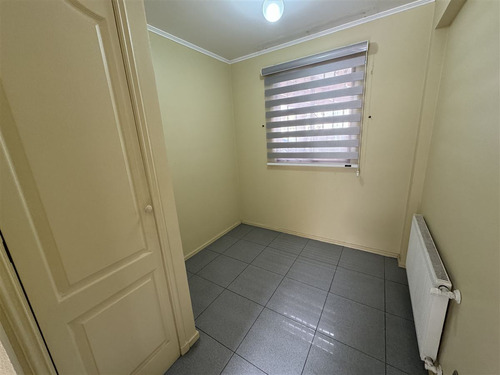 Casa En Arriendo De 5 Dorm. En Huechuraba