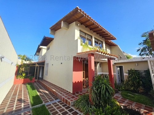 Kl Vende Majestuosa Casa En La Urb. El Pedregal Barquisimeto #24-8693