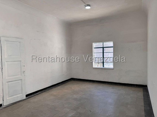 Casa Comercial En Venta El Paraiso Mls #25-18189 Bm
