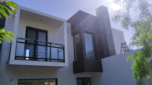 Casa En Venta De 3 Dormitorios En Pinares
