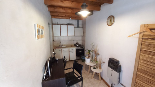 Casa, Galpón Y Departamento En Venta - Guaymallén