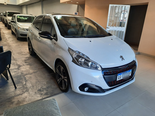 Peugeot 208 Gt M/t 2016 Km98500.-