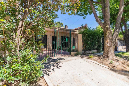 Imagen 28 de 30 de Casa Venta, 4 Amb,lahorqueta,boulogne,lote 200 Mt