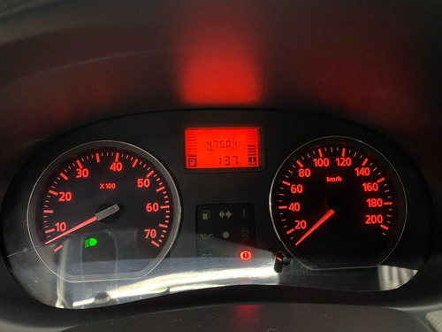 Renault Sandero 1.0 16v Expression Hi-flex 5p