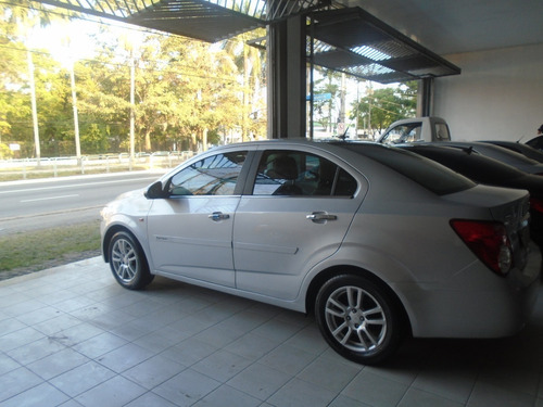 Imagem 11 de 15 de Sonic Ltz Automático 2014 Com 88.000 Km Super Novo