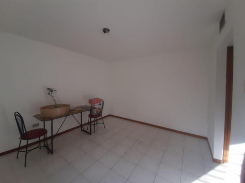 Imagen 9 de 18 de Mariano Urbina Vende Apartamento En Los Mangos Res Casablanca Foa-2120