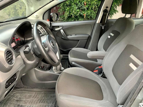Imagen 7 de 14 de Dodge Vision 2017 1.6 Mt