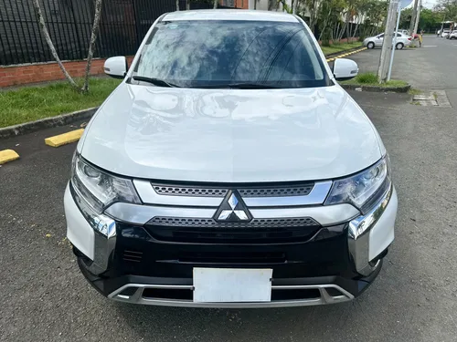 Mitsubishi Outlander 2.4 Kaiteki