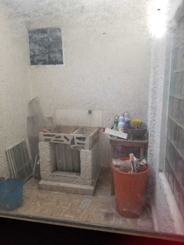 Jardines De Cerro Gordo, Ecatepec, Edo. De Méx, Casa En Renta.