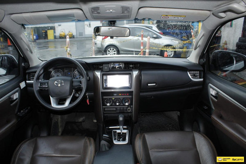 Toyota Fortuner Street Euro Iv