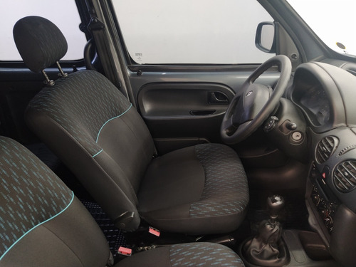 Imagen 21 de 24 de Renault Kangoo Confort 5 Asientos 1.6