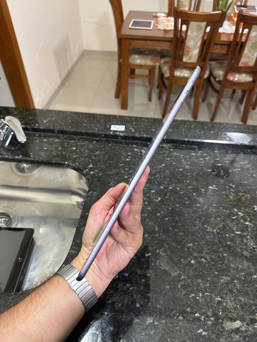 Ipad Air 2 A1566 9.7 64gb Space Gray, Impecável Bateria Boa Preto (Usado)