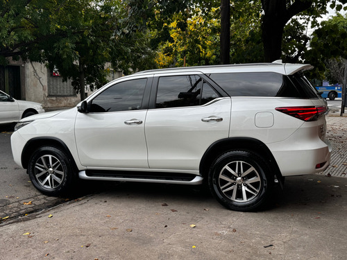 Toyota Hilux SW4 2.8 Srx 177cv 4x4 7as At