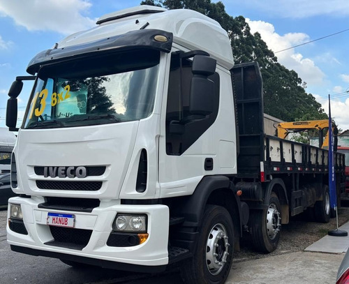 Iveco Tector 240e28 8x2 2013 Manub Caminhões