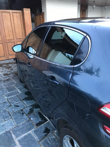 Peugeot 208 2013