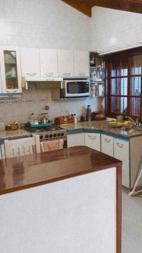 Imagen 4 de 16 de Casa 7 Ambientes. En Lote Propio De 8,12 X 35. Oportunidad
