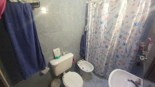 Casa Venta Pasillo Unico Dos Dormi B. Azcuenaga