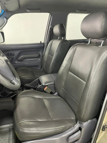 Imagen 6 de 14 de Toyota Meru